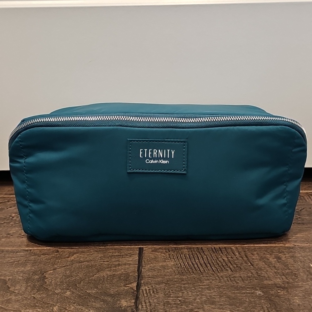 Brand New Calvin Klein Eternity Blue/Green Nylon Toiletry/Cosmetic Bag